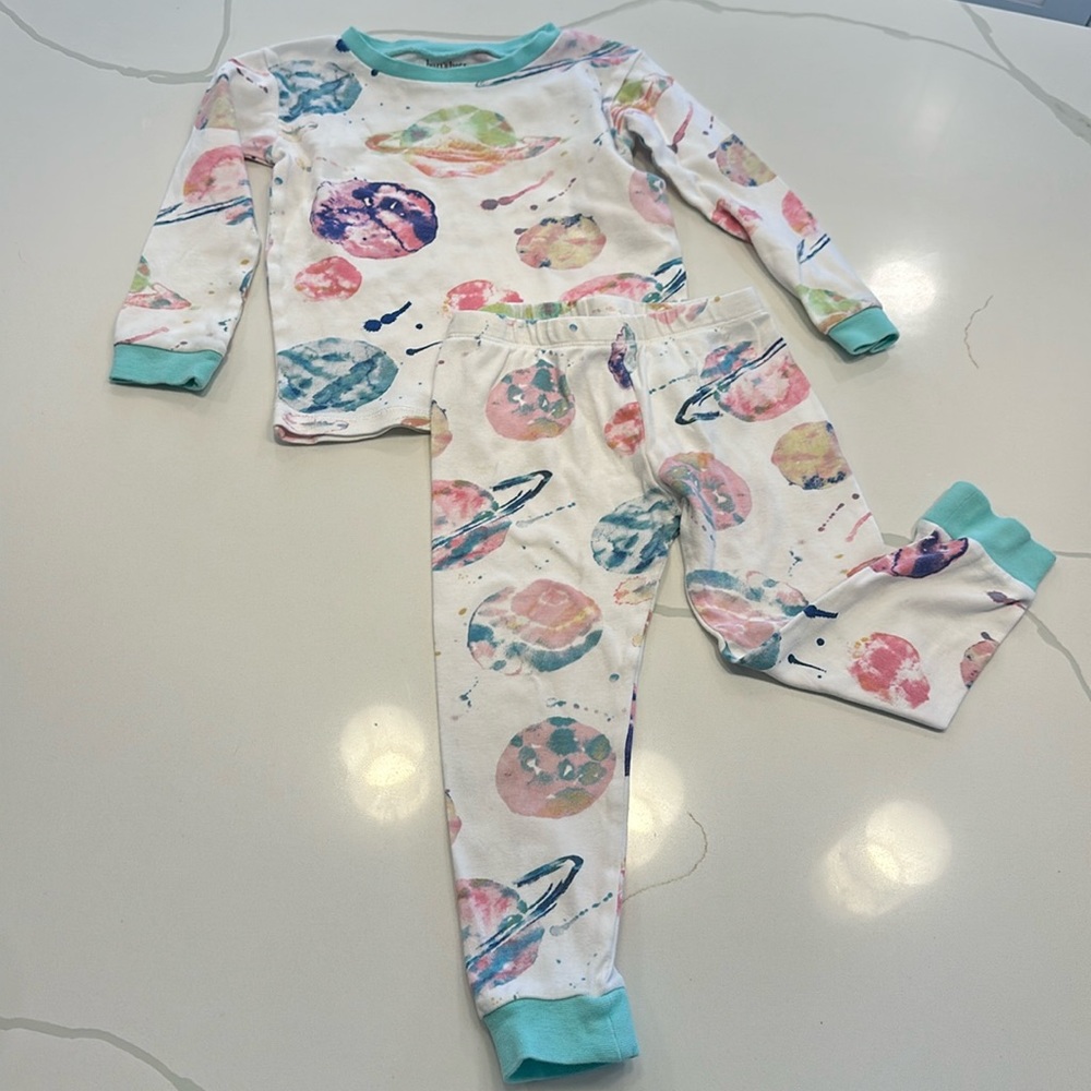 Burt’s bees baby 2 piece cotton pajama white aqua galaxy size 5T 🩵🪐🌕